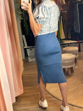 Load image into Gallery viewer, Naples Shirring Sleeve Crop Jean Jacket