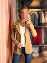 Load image into Gallery viewer, Linka Polyamide Fitted Blazer