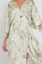 Load image into Gallery viewer, Saravena Maxi Dress