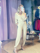 Load image into Gallery viewer, Helena Viscose Set