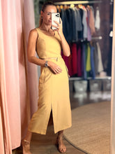 Load image into Gallery viewer, Pietra Skirt and Top Set