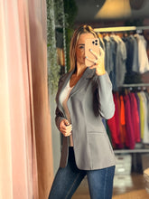Load image into Gallery viewer, Linka Polyamide Fitted Blazer