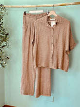 Load image into Gallery viewer, Mavis Linen Button Up Shirt