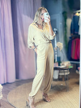 Load image into Gallery viewer, Helena Viscose Set