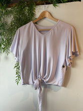 Load image into Gallery viewer, Divas Tshirt