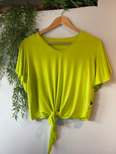 Load image into Gallery viewer, Divas Tshirt