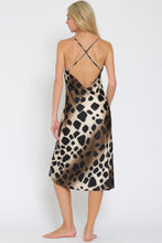 Load image into Gallery viewer, Vergara Midi Dress