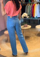 Load image into Gallery viewer, Solid Cotton Crop Short Sleeve