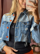 Load image into Gallery viewer, Maggy Colored Buttons Jean Jacket