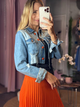 Load image into Gallery viewer, Maggy Colored Buttons Jean Jacket