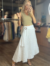 Load image into Gallery viewer, Gracie Rustic Linen Skirt
