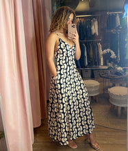 Load image into Gallery viewer, Florence Printed Open Back Maxi Dress
