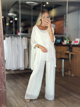 Load image into Gallery viewer, Anita Silk Blouse
