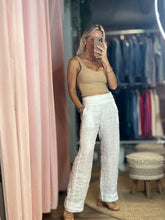 Load image into Gallery viewer, Zaura Linen Pants
