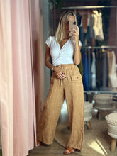 Load image into Gallery viewer, Yasmina  Linen Pants
