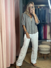 Load image into Gallery viewer, Zaura Linen Pants
