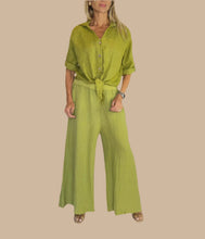 Load image into Gallery viewer, Verusca Tie Front Linen Shirt
