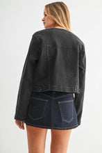 Load image into Gallery viewer, Everett Collarless Jean Jacket
