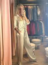 Load image into Gallery viewer, Alexis Satin Wide Leg Pants
