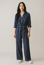 Load image into Gallery viewer, Verusca Tie Front Linen Shirt
