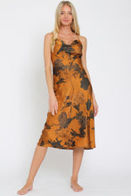 Load image into Gallery viewer, Cabuyaro Midi Dress
