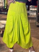 Load image into Gallery viewer, Janina Linen Skirt - One Size
