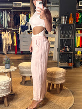 Load image into Gallery viewer, Nicole Mid-Waisted Wide Leg Linen Pants

