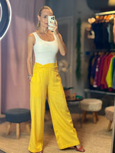 Load image into Gallery viewer, India Wide Leg Pants

