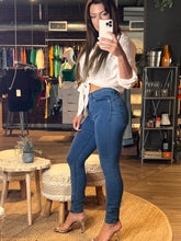 Load image into Gallery viewer, San Gil Skinny Jeans
