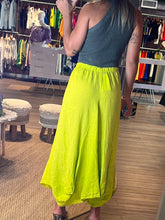 Load image into Gallery viewer, Janina Linen Skirt - One Size
