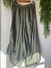 Load image into Gallery viewer, Janina Linen Skirt - One Size
