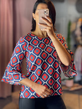 Load image into Gallery viewer, Las Vegas Fluity Blouse (SPF 50+)

