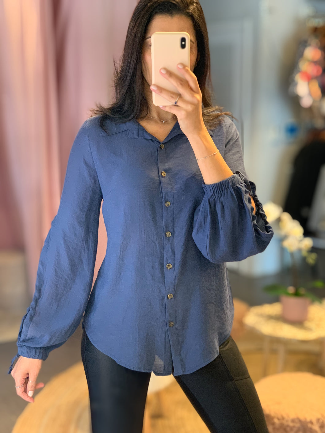 Long Sleeve Buttoned Front Shirt