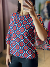 Load image into Gallery viewer, Las Vegas Fluity Blouse (SPF 50+)
