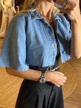 Load image into Gallery viewer, Savannah Crop Short Sleeves Jacket
