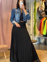 Load image into Gallery viewer, Clari Jeans Crop Jacket
