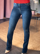 Load image into Gallery viewer, Santa Maria Flare Jeans
