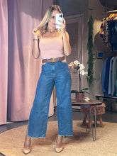 Load image into Gallery viewer, Cartago Open Side Jeans
