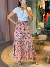 Load image into Gallery viewer, Printed Long Skirt 

